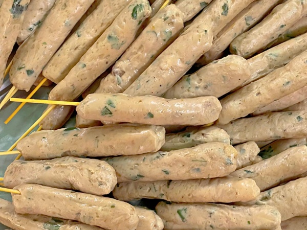 Lụi bò lá lốt kèm mắm nêm - 500gr